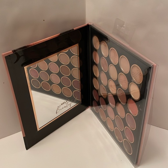 ELLEN TRACY Glam eyeshadow palette in box with sealed mirror. Cruelty free vegan - Picture 11 of 17